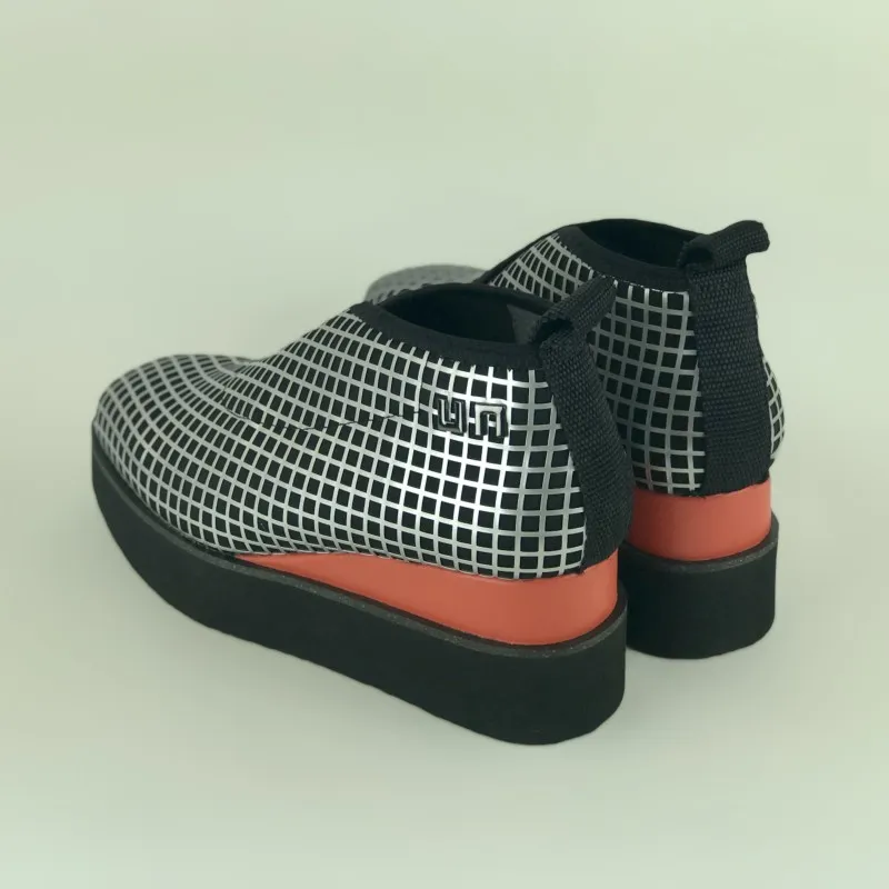 BOTIN plataforma negro plata naranja